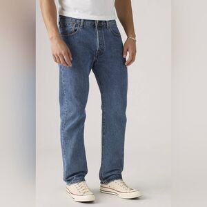Levi's 501 Classic Medium Stone Wash Straight Leg Men's Jeans Size 33